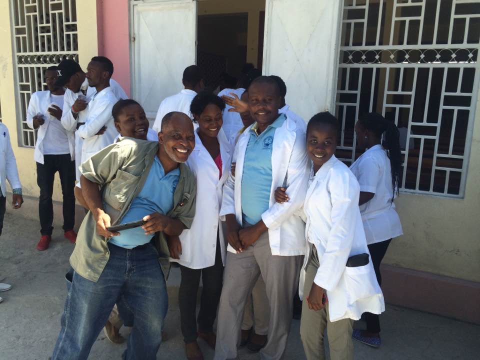 Cars4Haiti.org medical and dental team volunteers